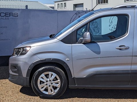 Peugeot Rifter HORIZON RE 5