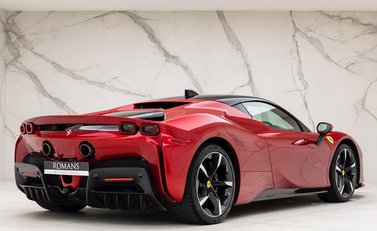 Ferrari SF90 Stradale 7