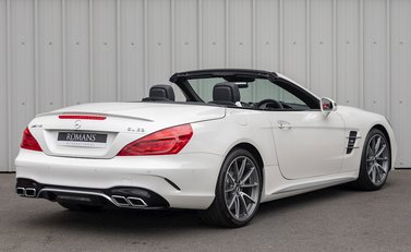 Mercedes-Benz SL Class SL63 7