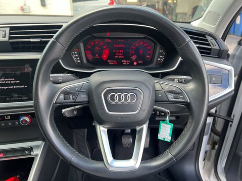 Audi Q3 1.5 TFSI CoD 35 Sport SUV 5dr Petrol Manual Euro 6 (s/s) (150 ps) 19
