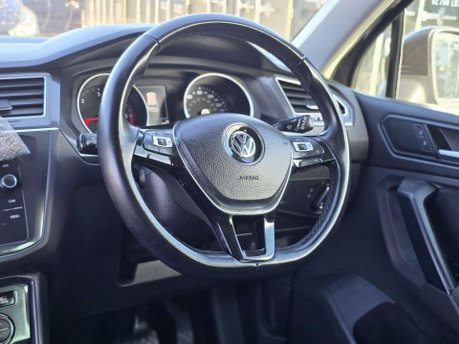 Volkswagen Tiguan 2.0 TDI SE Navigation SUV 5dr Diesel DSG Euro 6 (s/s) (150 ps) 31