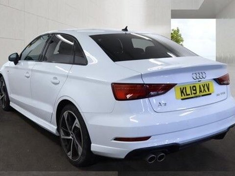 Audi A3 1.5 TFSI CoD 35 Black Edition S Tronic Euro 6 (s/s) 4dr 3