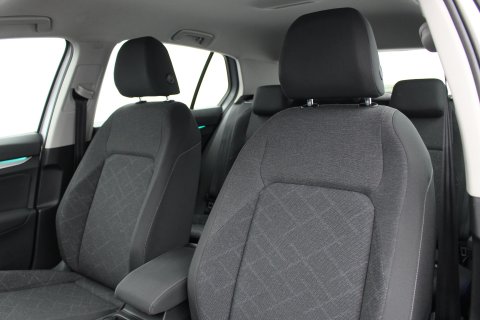 Volkswagen Golf 5dr 1.0 TSi Life 6