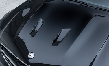 Mercedes-Benz C63 AMG BLACK SERIES 30