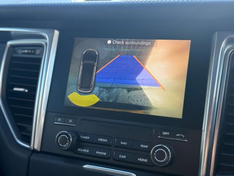 Porsche Macan 2.0 Macan Semi-Auto 4WD 5dr 36