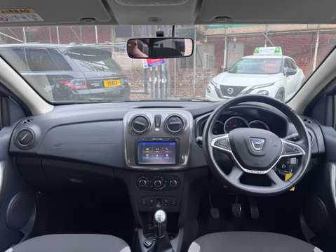 Dacia Sandero Stepway LAUREATE DCI 12
