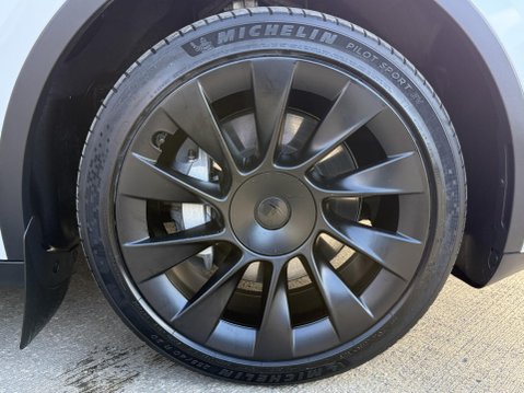 Tesla Model Y SUV 5dr Electric Auto RWD (346 ps) 14