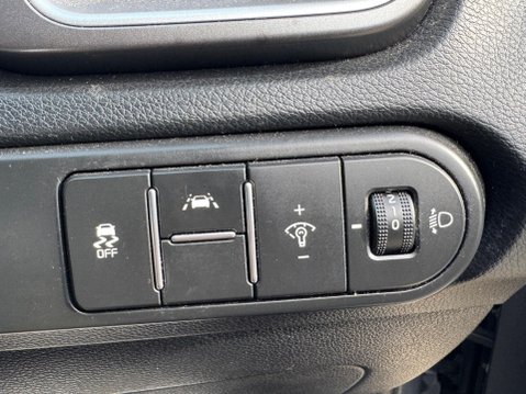 Kia Ceed 1.0 T-GDi ECO 2 Euro 6 (s/s) 5dr 27