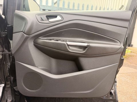 Ford Kuga 1.5 Kuga Titanium 5dr 40