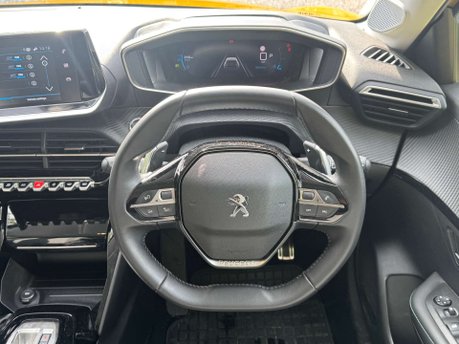 Peugeot 208 1.2 208 Allure Premium + PureTech S/S Auto 5dr 15