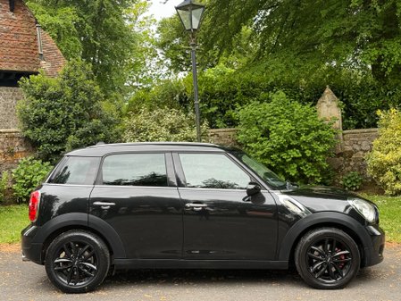 Mini Countryman COOPER D 8