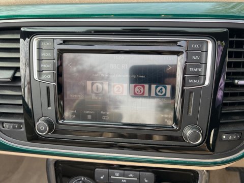 Volkswagen Beetle DESIGN TSI BLUEMOTION TECHNOLOGY DSG 49