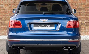 Bentley Bentayga V8 5