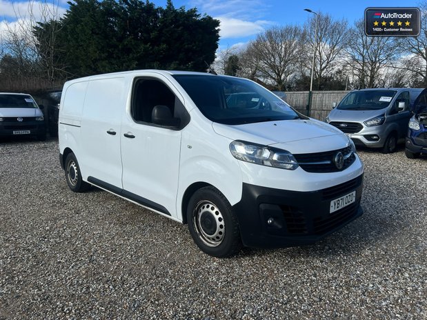 Vauxhall Vivaro SWB L1H1 F2700 Dynamic Air Con Sensors EURO 6 NO VAT 3