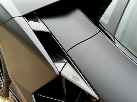 Lamborghini Revuelto V12 33