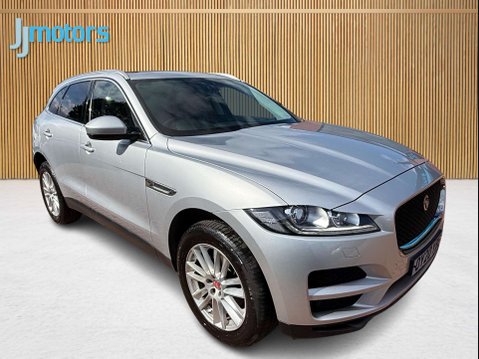 Jaguar F-Pace 2.0 D240 Portfolio SUV 5dr Diesel Auto AWD Euro 6 (s/s) (240 ps) 18