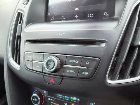 Ford Focus 1.5 TITANIUM TDCI 15