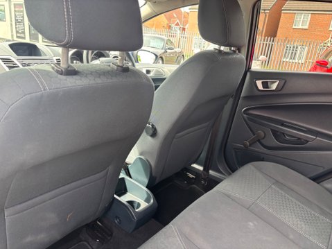 Ford Fiesta TITANIUM 18