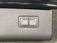 Bentley Bentayga 4.0 V8 SUV 5dr Petrol Auto 4WD Euro 6 (s/s) (550 ps) 46