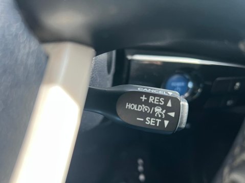 Toyota Prius VVT-I ACTIVE 40