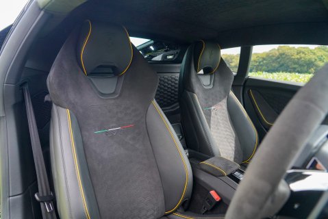 Lamborghini Huracan LP 610-2 EVO 10