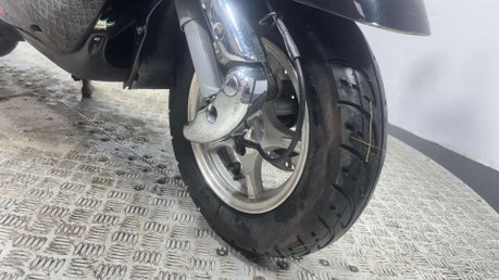 Lexmoto Valencia 2013 8K RUNNING CUSTOM SCOOTER LEARNER SCOOTER 125CC BIKE 22