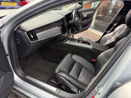 Volvo V90 D4 INSCRIPTION 43