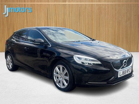 Volvo V40 2.0 D3 Inscription Hatchback 5dr Diesel Auto Euro 6 (s/s) (150 ps) 14