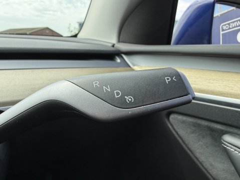 Tesla Model Y (Dual Motor) Long Range SUV 5dr Electric Auto 4WDE (384 bhp) 34