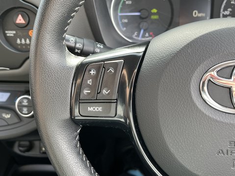 Toyota Yaris 1.5 Hybrid Icon Tech 5dr CVT 23