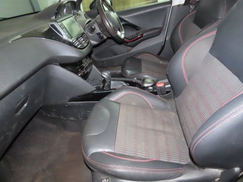 Peugeot 2008 PURETECH S/S GT LINE 10