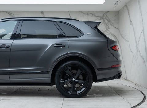 Bentley Bentayga V8 First Edition 40