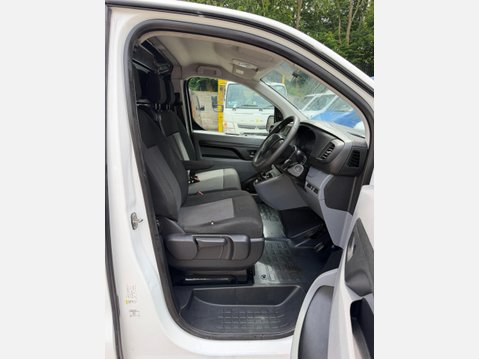 Citroen Dispatch 1.6 BlueHDi 1000 X M Panel Van 6dr Diesel Manual FWD 2 Euro 6 (95 ps) 28