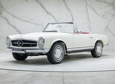 Mercedes-Benz 280 SL W113 Pagoda 1
