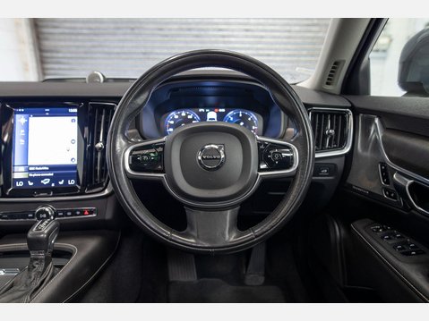 Volvo V90 2.0 D5 PowerPulse Auto AWD Euro 6 (s/s) 5dr 38