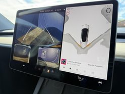 Tesla Model Y (Dual Motor) Long Range SUV 5dr Electric Auto 4WDE (384 bhp) 44