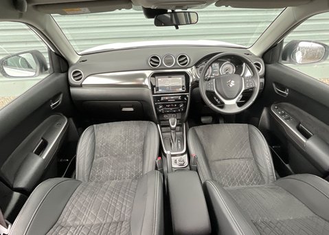 Suzuki Vitara 1.5 Hybrid SZ-5 ALLGRIP AGS 14