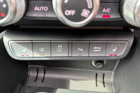 Audi A1 SPORTBACK TFSI BLACK EDITION..AUTOMATIC..HEATED LEATHER..E/SUNROOF.. 14