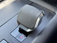 Land Rover Discovery D300 Commercial Dynamic HSE 41