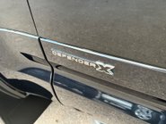 Land Rover Defender X MHEV 22