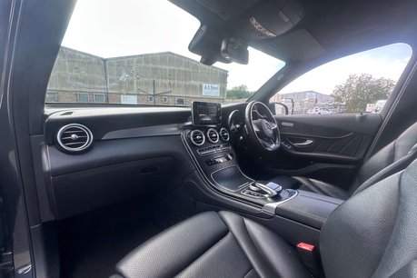 Mercedes-Benz GLC 2.1 GLC220d AMG Line SUV 5dr Diesel G-Tronic 4MATIC Euro 6 (s/s) (170 ps) 24