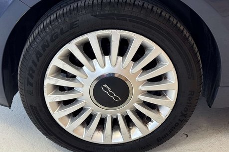 Fiat 500 0.9 TwinAir Lounge Hatchback 3dr Petrol Dualogic Euro 5 (s/s) (85 bhp) 74