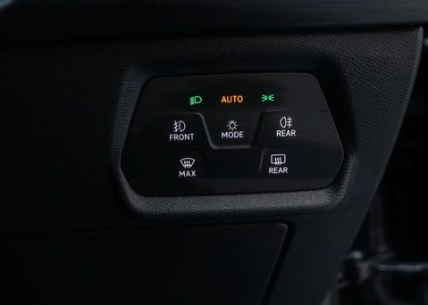 Cupra Leon 1.4 eHybrid 12.8kWh VZ2 Design Edition Hatchback 5dr Petrol Plug-in Hybrid 43