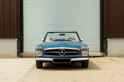 Mercedes-Benz SL 280 Pagoda 5