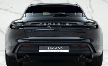 Porsche Taycan 4S Sport Turismo 5