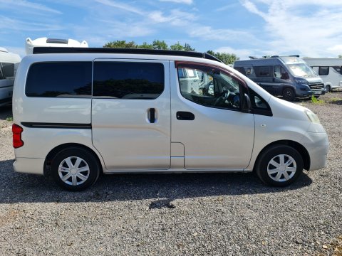 Nissan NV200 Hertford Campers 37