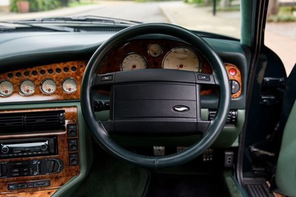 Aston Martin V8 Vantage V600 Le Mans 24