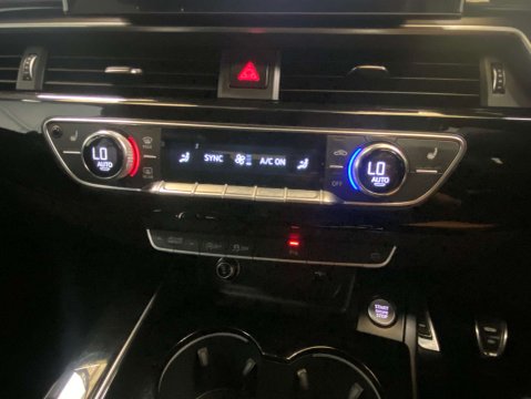 Audi A4 2.0 A4 Black Edition 35 TFSI 4dr 26