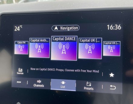 Renault Captur 1.0 Captur Iconic Edition TCe 5dr 31