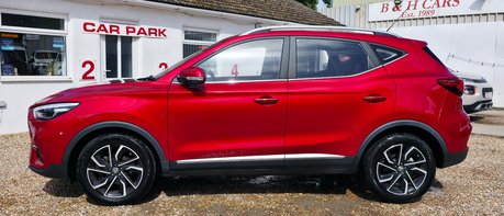 MG ZS EXCLUSIVE T-GDI.. MAIN DEALER SERVICE HISTORY.. STUNNING EXAMPLE 1